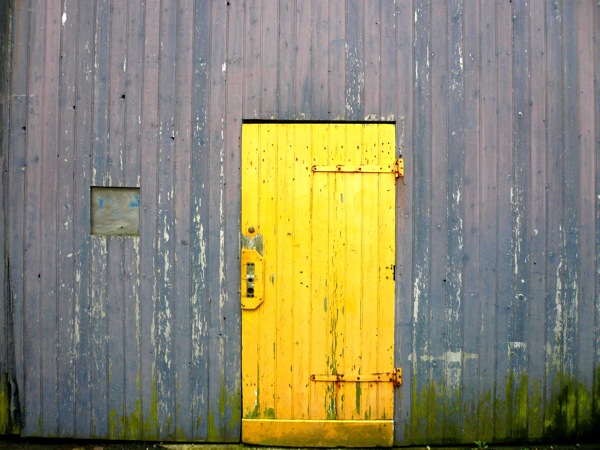 portejaune.JPG